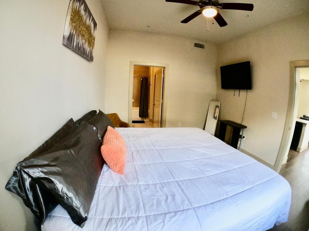 5 Mins To Med Center, Comfy King Beds, Wifi,Gym,Pool Leilighet Houston Eksteriør bilde